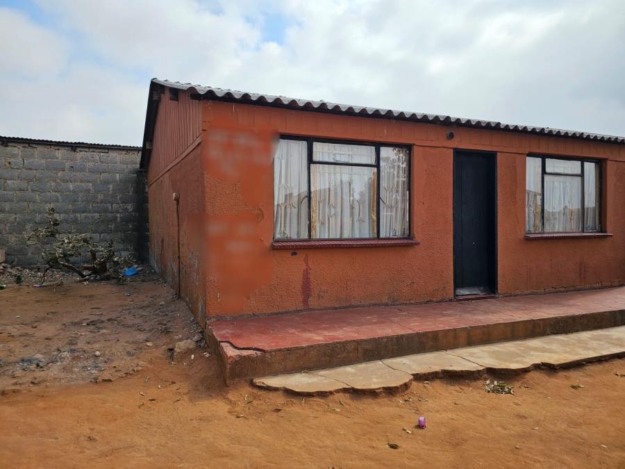 5 Bedroom Property for Sale in Igqagqa Gauteng