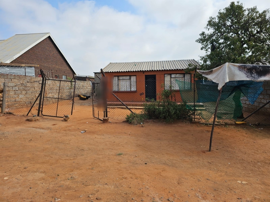 5 Bedroom Property for Sale in Igqagqa Gauteng