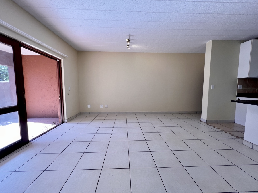 2 Bedroom Property for Sale in Magaliessig Gauteng