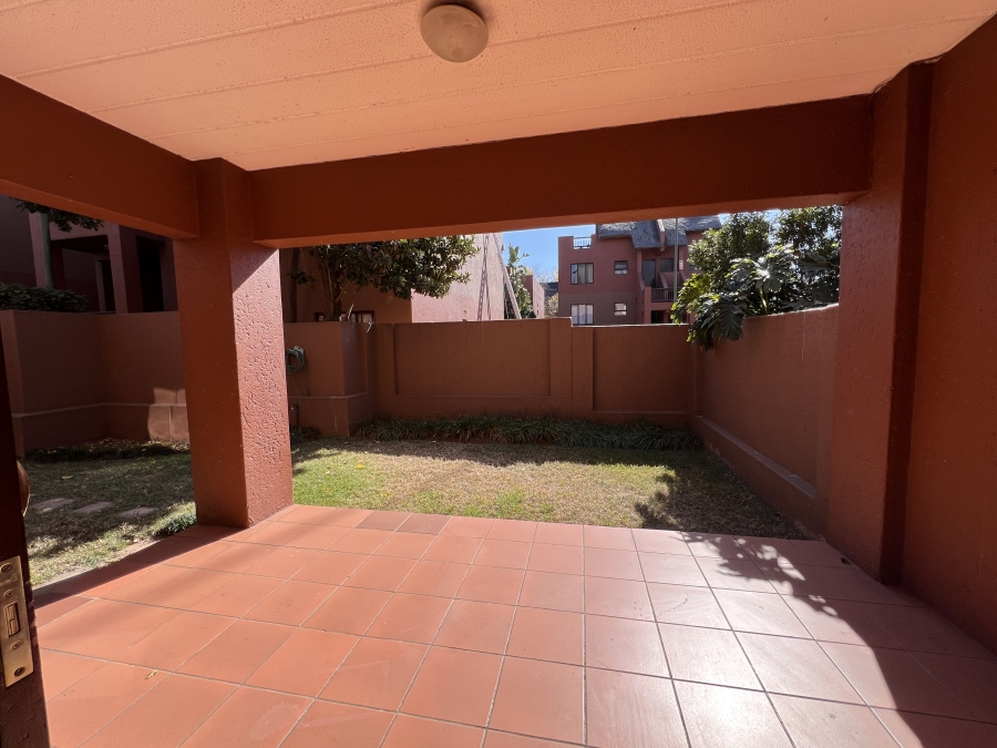 2 Bedroom Property for Sale in Magaliessig Gauteng