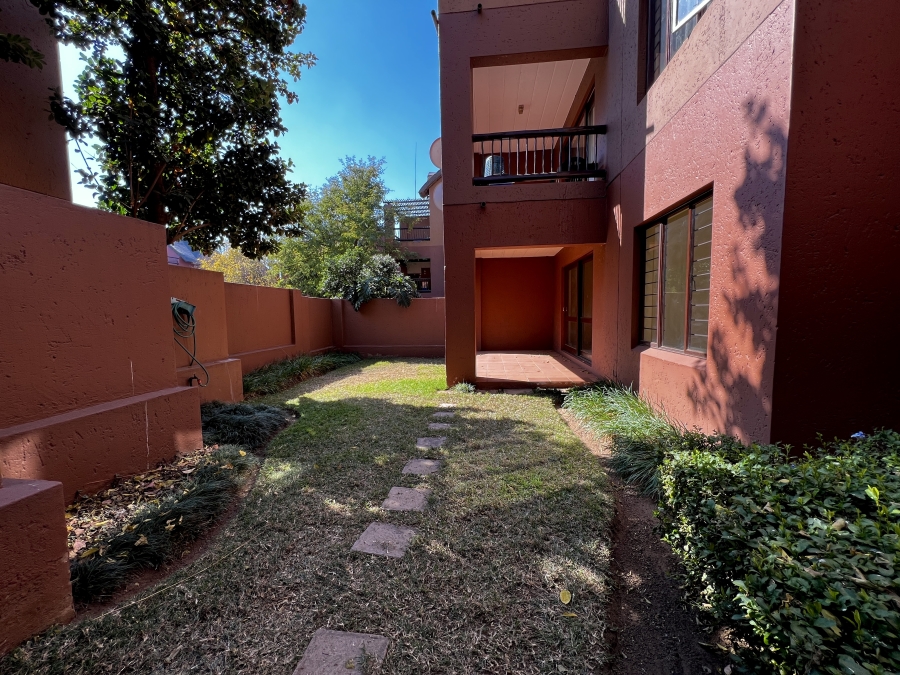 2 Bedroom Property for Sale in Magaliessig Gauteng