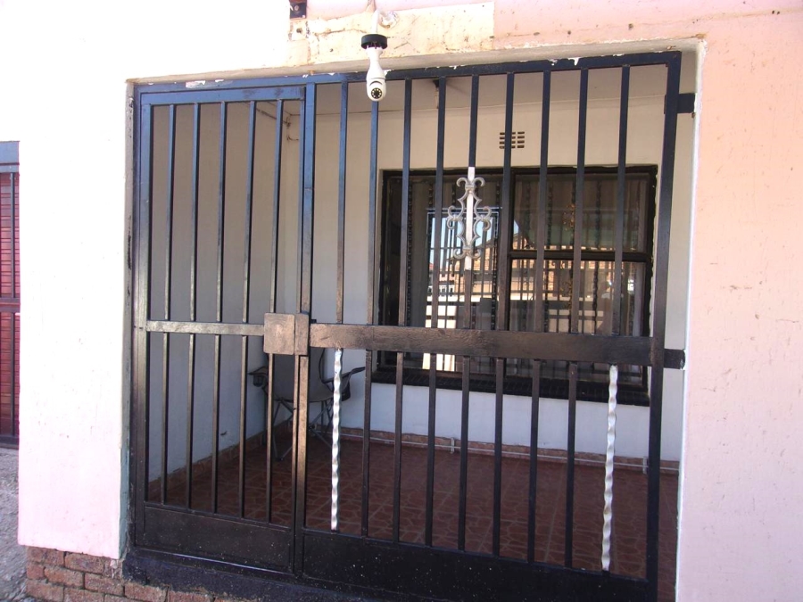 3 Bedroom Property for Sale in Cloverdene Gauteng