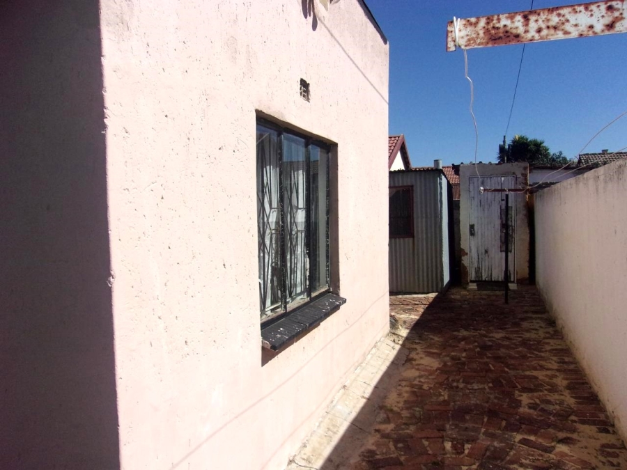 3 Bedroom Property for Sale in Cloverdene Gauteng