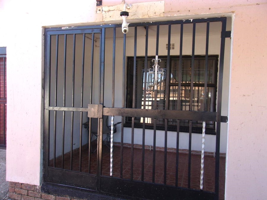 3 Bedroom Property for Sale in Cloverdene Gauteng