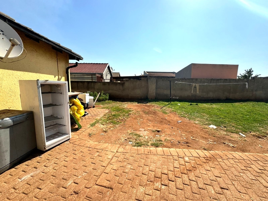 3 Bedroom Property for Sale in Vosloorus Ext 6 Gauteng