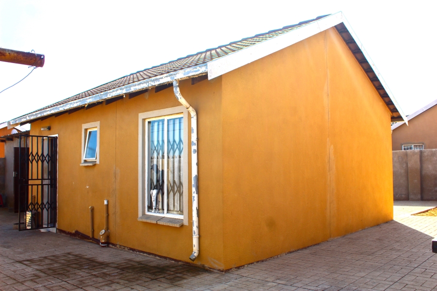2 Bedroom Property for Sale in Windmill Park Gauteng