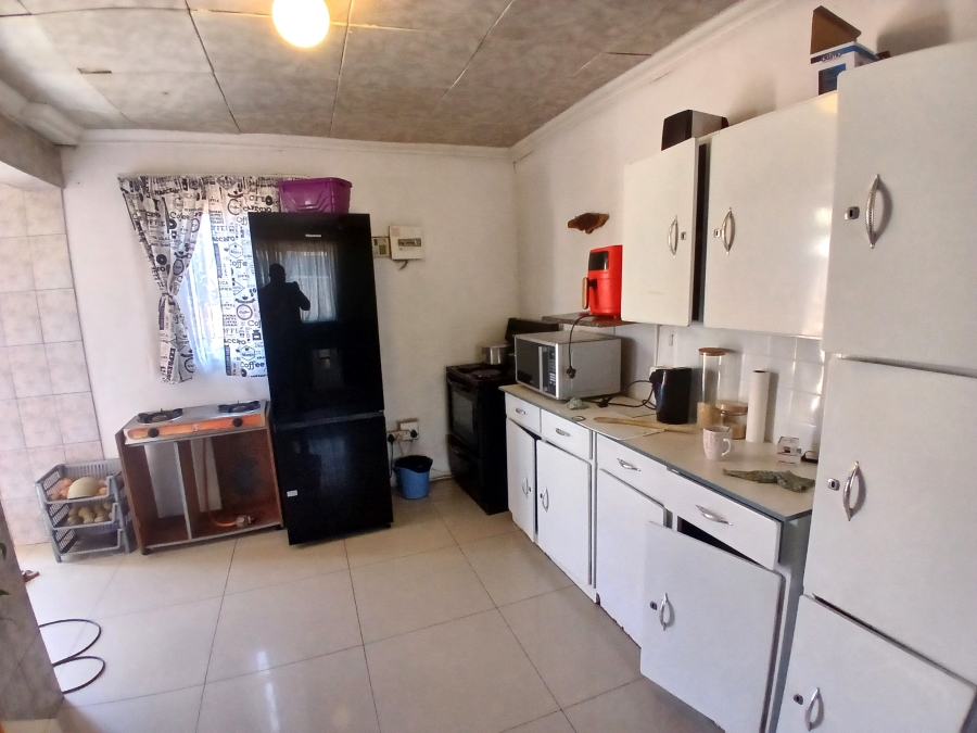 4 Bedroom Property for Sale in Roodekop Gauteng