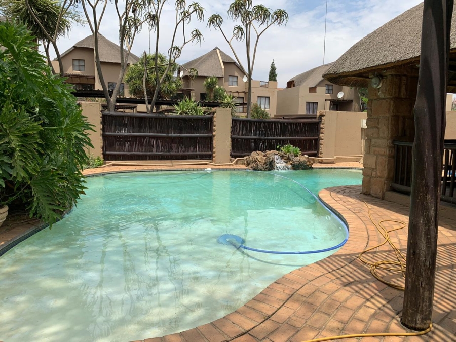 To Let 1 Bedroom Property for Rent in Sunninghill Gauteng