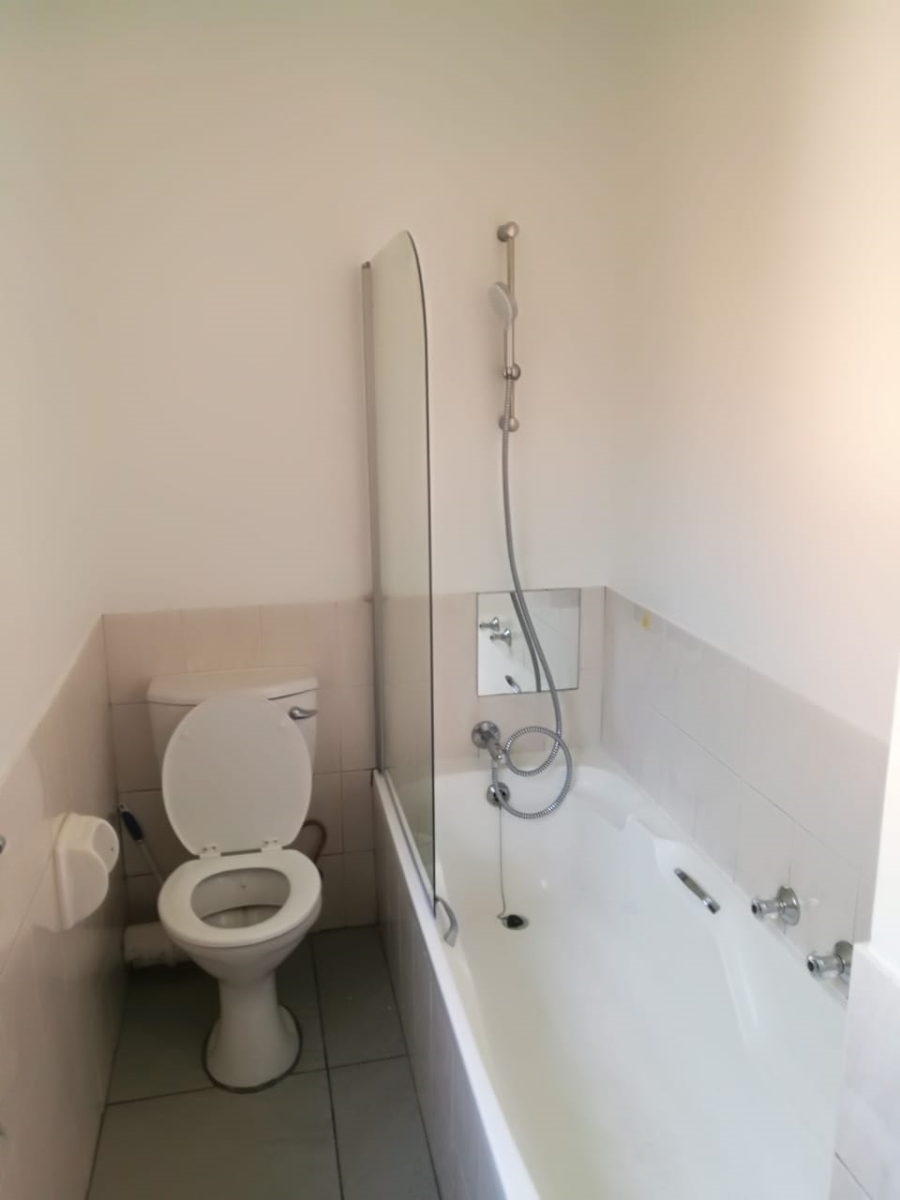 To Let 1 Bedroom Property for Rent in Sunninghill Gauteng