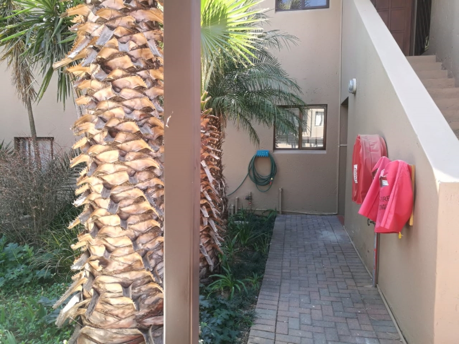 To Let 1 Bedroom Property for Rent in Sunninghill Gauteng