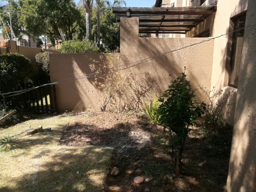To Let 1 Bedroom Property for Rent in Sunninghill Gauteng
