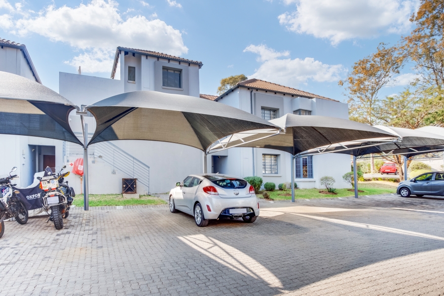 2 Bedroom Property for Sale in Douglasdale Gauteng