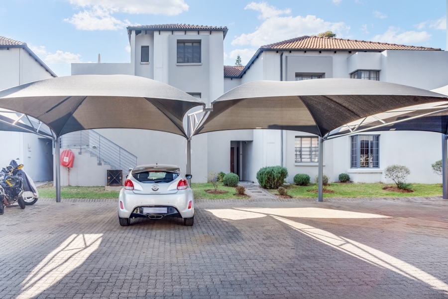 2 Bedroom Property for Sale in Douglasdale Gauteng