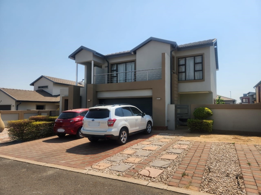 4 Bedroom Property for Sale in Zambezi Manor Lifestyle Estate Gauteng