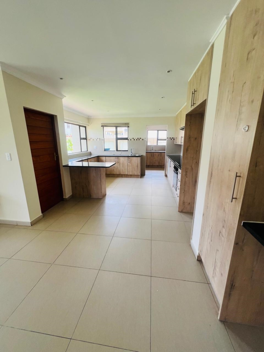 4 Bedroom Property for Sale in Zambezi Manor Lifestyle Estate Gauteng