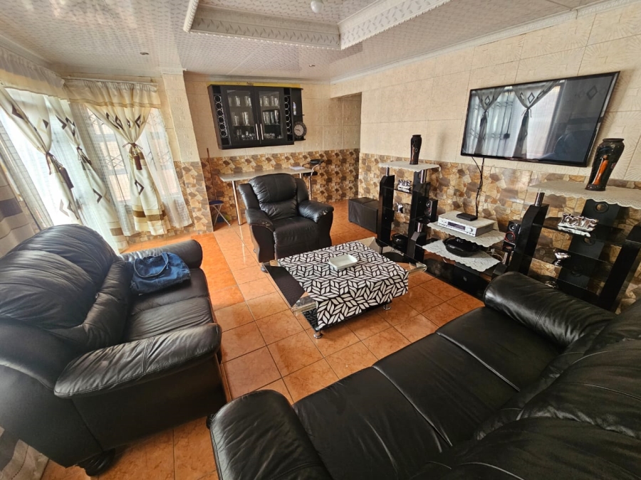 3 Bedroom Property for Sale in Kaalfontein Gauteng