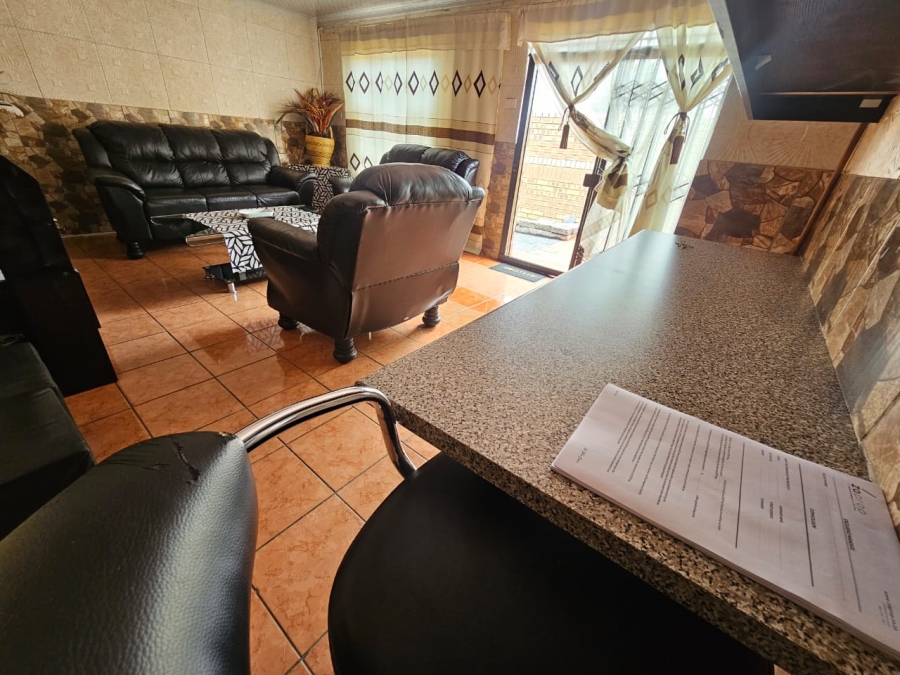 3 Bedroom Property for Sale in Kaalfontein Gauteng