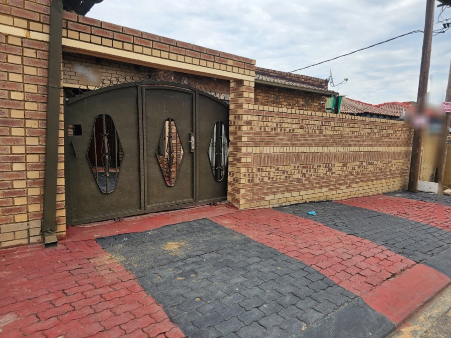 3 Bedroom Property for Sale in Kaalfontein Gauteng