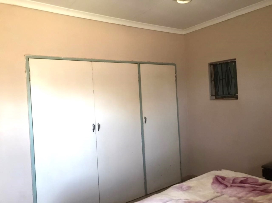 5 Bedroom Property for Sale in Jameson Park Gauteng