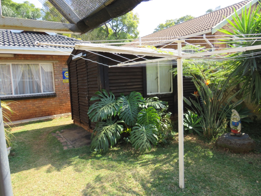 3 Bedroom Property for Sale in Mountain View Gauteng