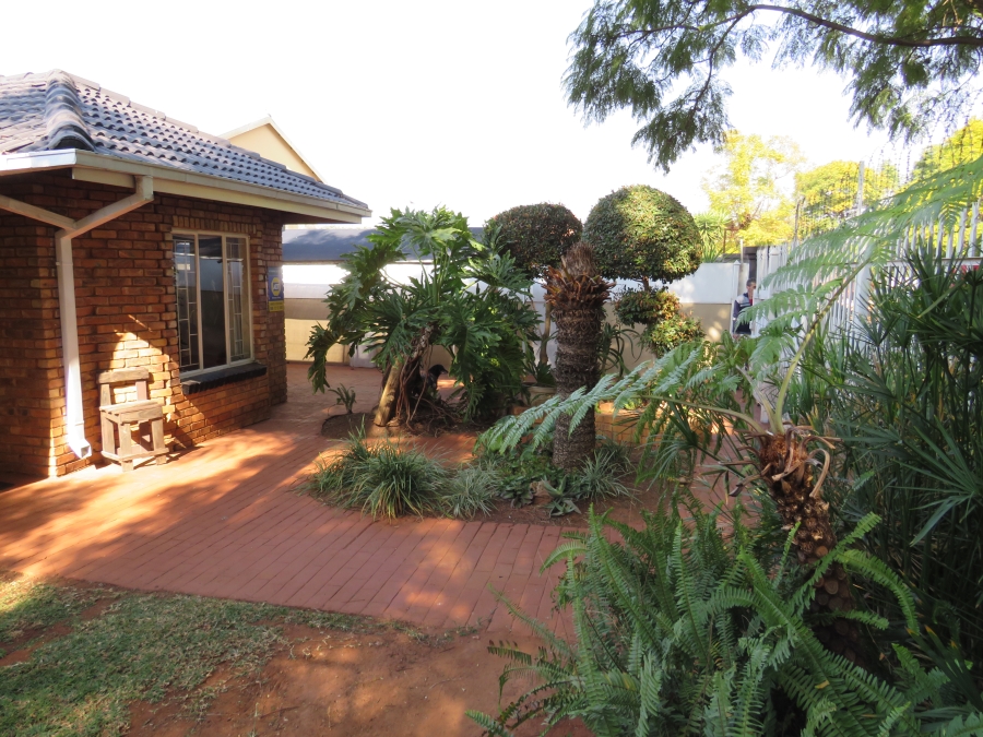 3 Bedroom Property for Sale in Mountain View Gauteng