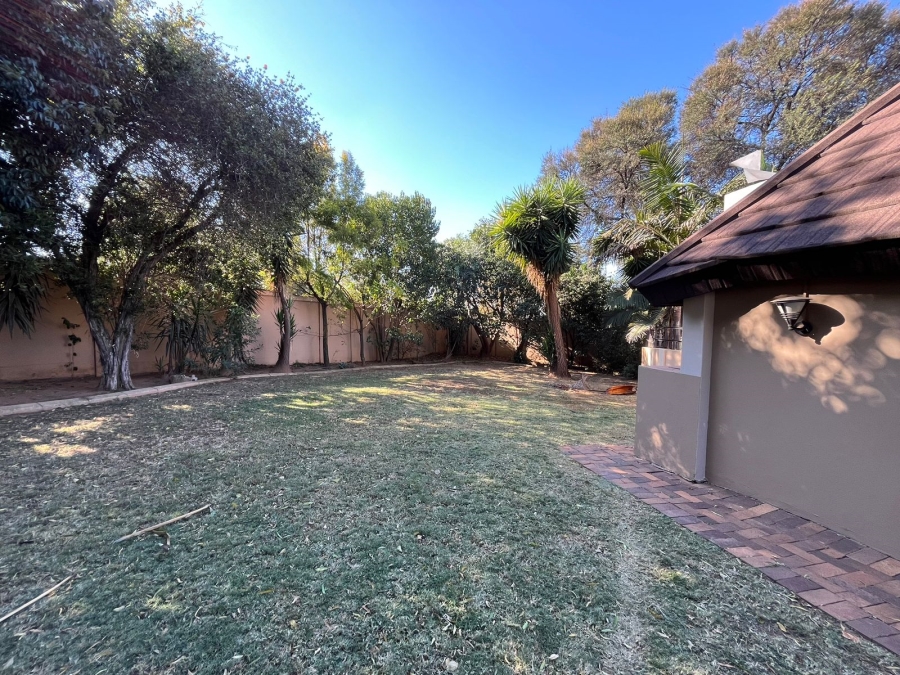5 Bedroom Property for Sale in Moreleta Park Gauteng