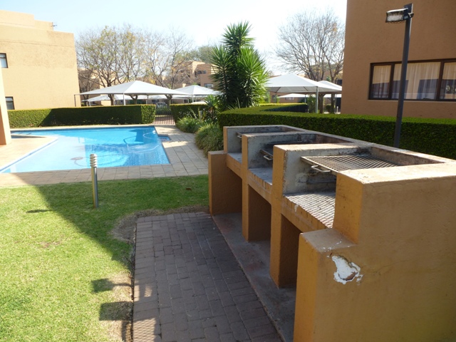 To Let 1 Bedroom Property for Rent in Waterkloof Gauteng