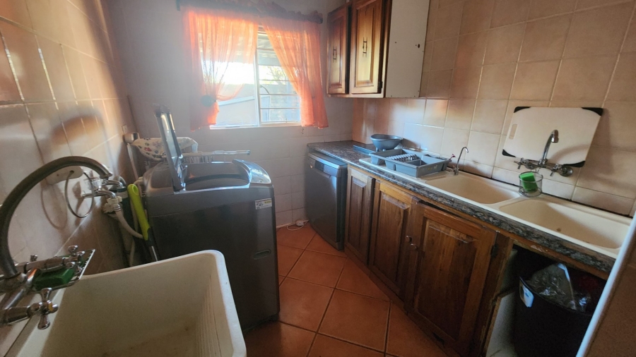 4 Bedroom Property for Sale in Sinoville Gauteng