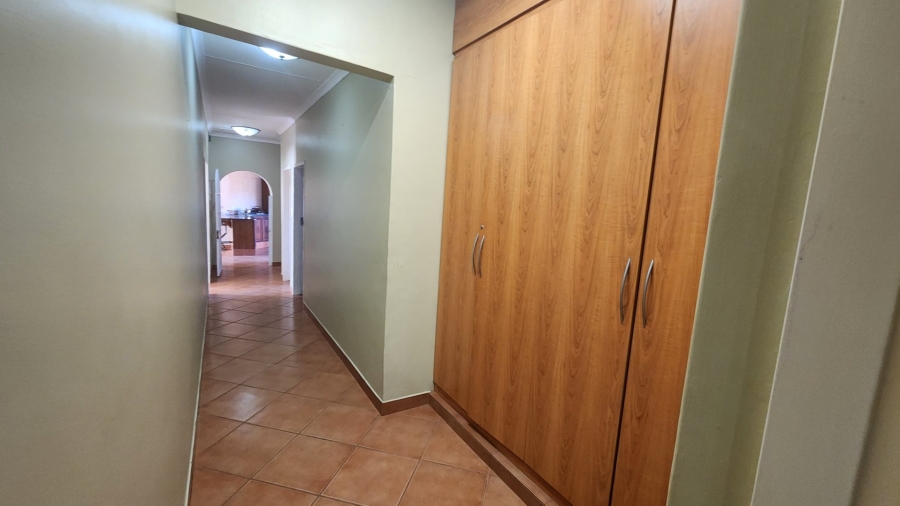 4 Bedroom Property for Sale in Sinoville Gauteng