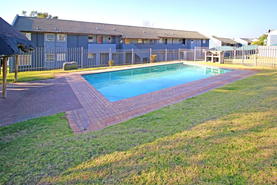 2 Bedroom Property for Sale in Bramley View Gauteng