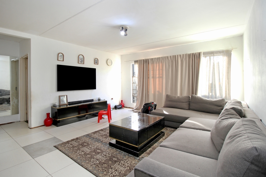 2 Bedroom Property for Sale in Bramley View Gauteng