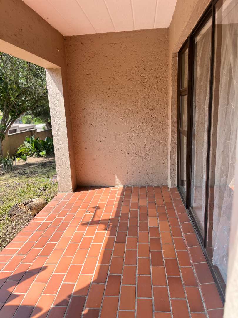 2 Bedroom Property for Sale in Buccleuch Gauteng