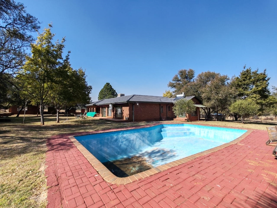 4 Bedroom Property for Sale in Elandsfontein AH Gauteng