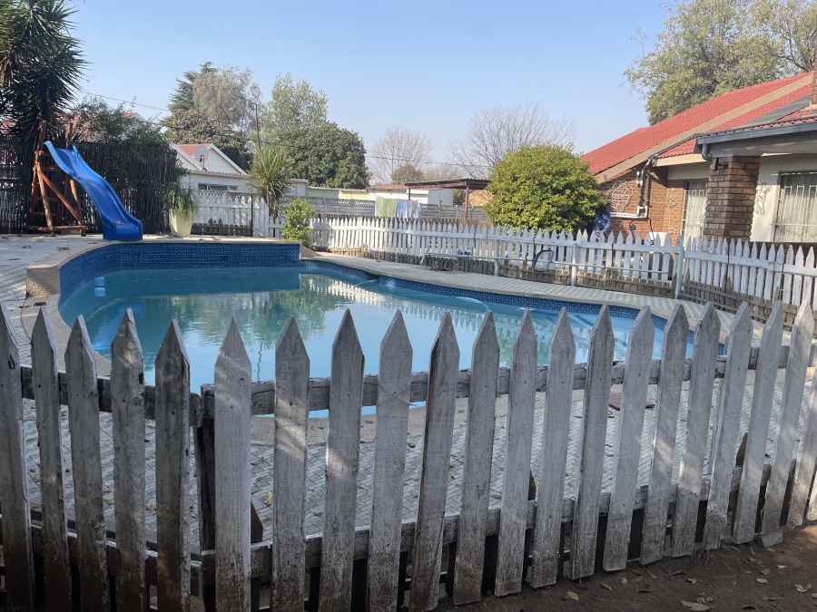 4 Bedroom Property for Sale in Selcourt Gauteng