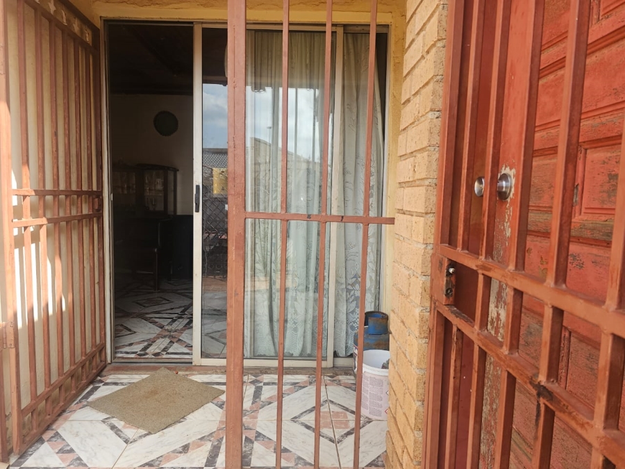 2 Bedroom Property for Sale in Leboeng Gauteng