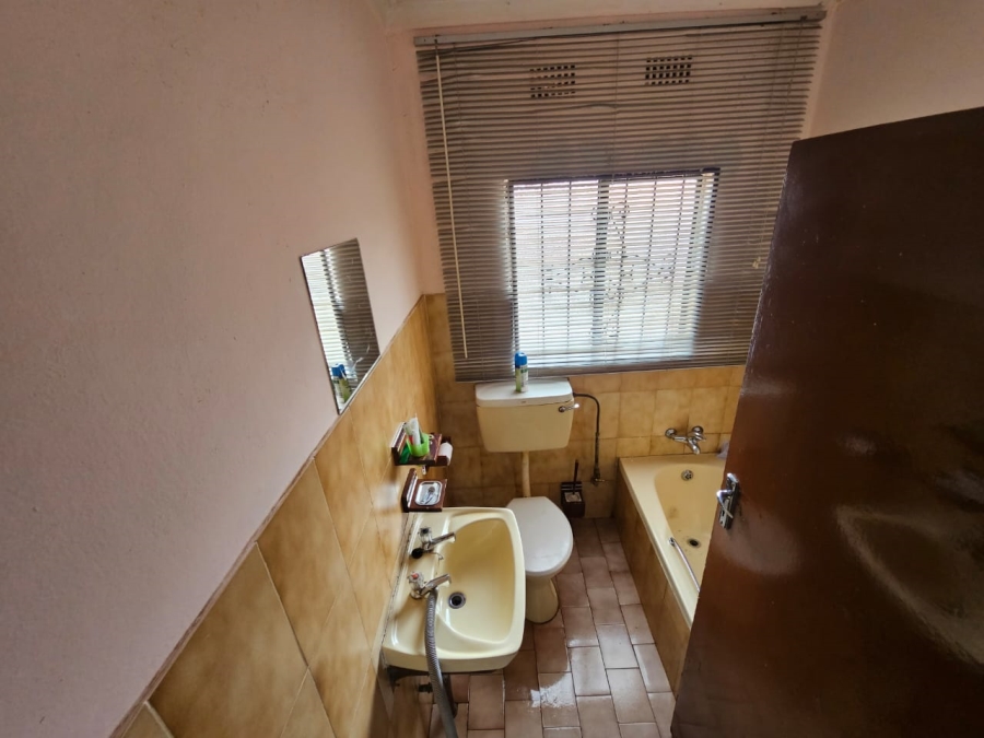 2 Bedroom Property for Sale in Tlamatlama Gauteng