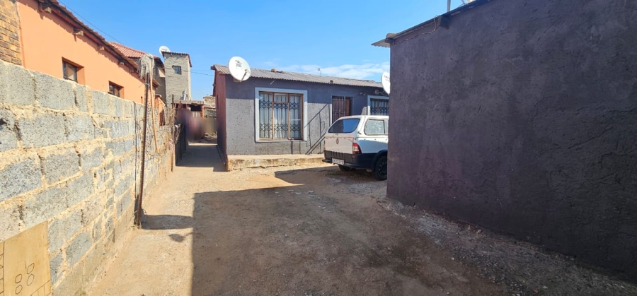 2 Bedroom Property for Sale in Ecaleni Gauteng