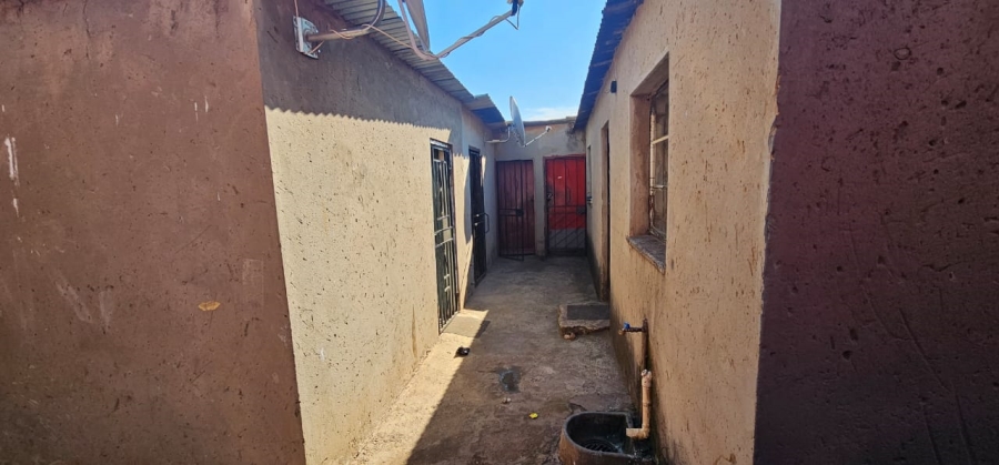 2 Bedroom Property for Sale in Ecaleni Gauteng