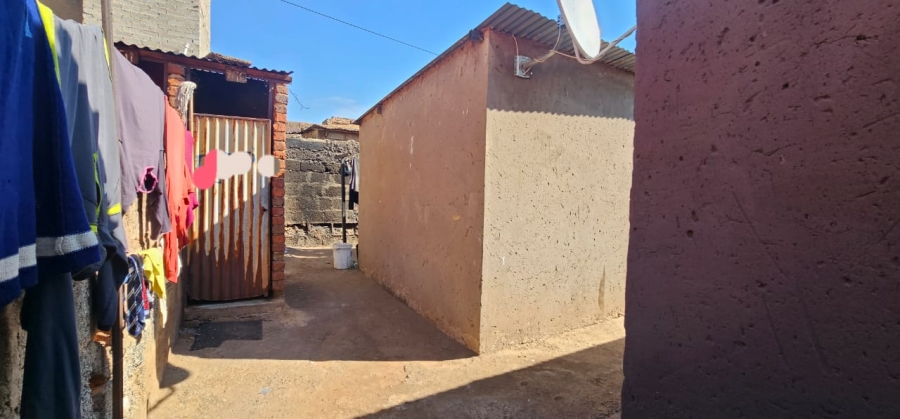 2 Bedroom Property for Sale in Ecaleni Gauteng