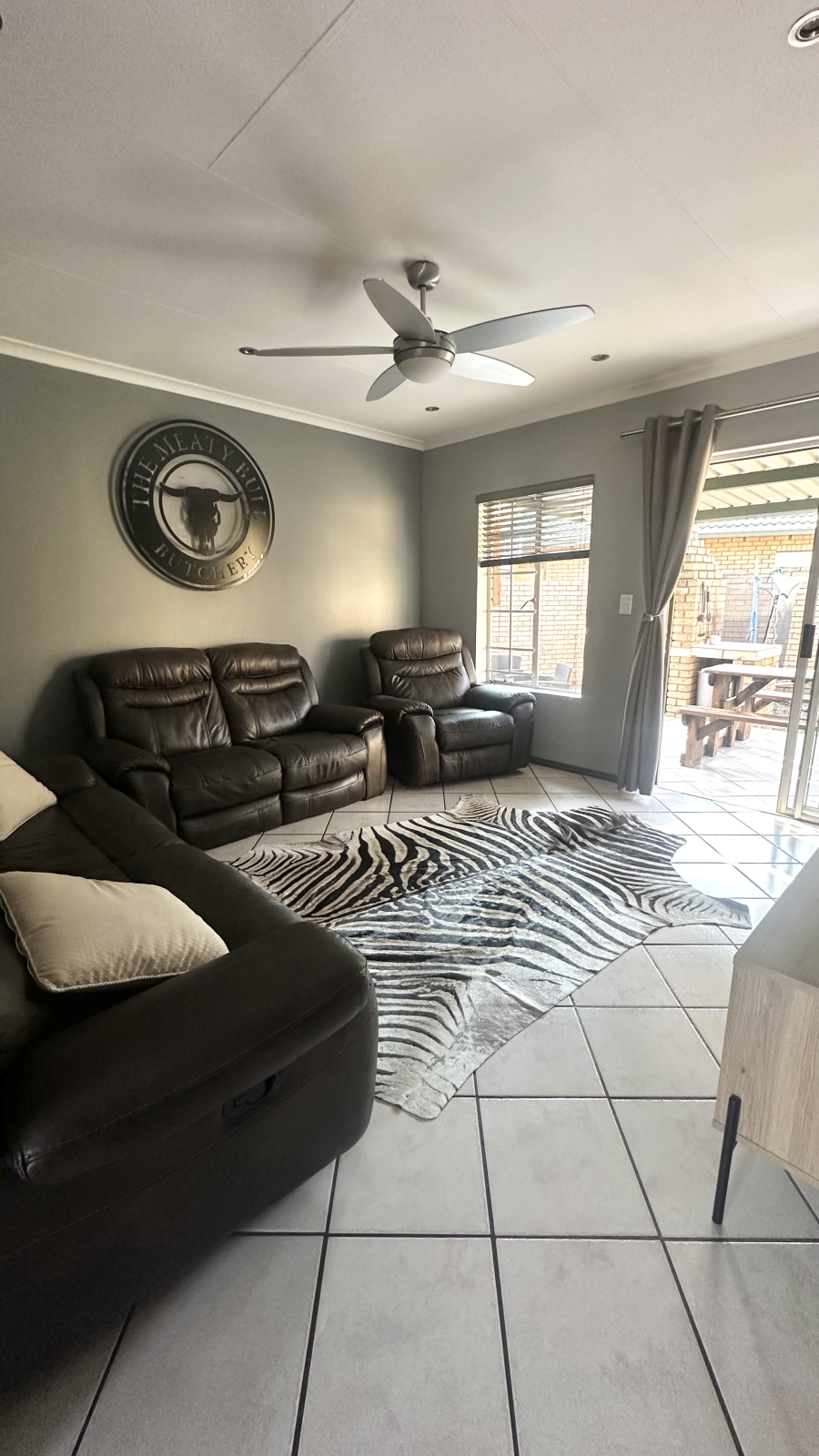 2 Bedroom Property for Sale in Highveld Gauteng