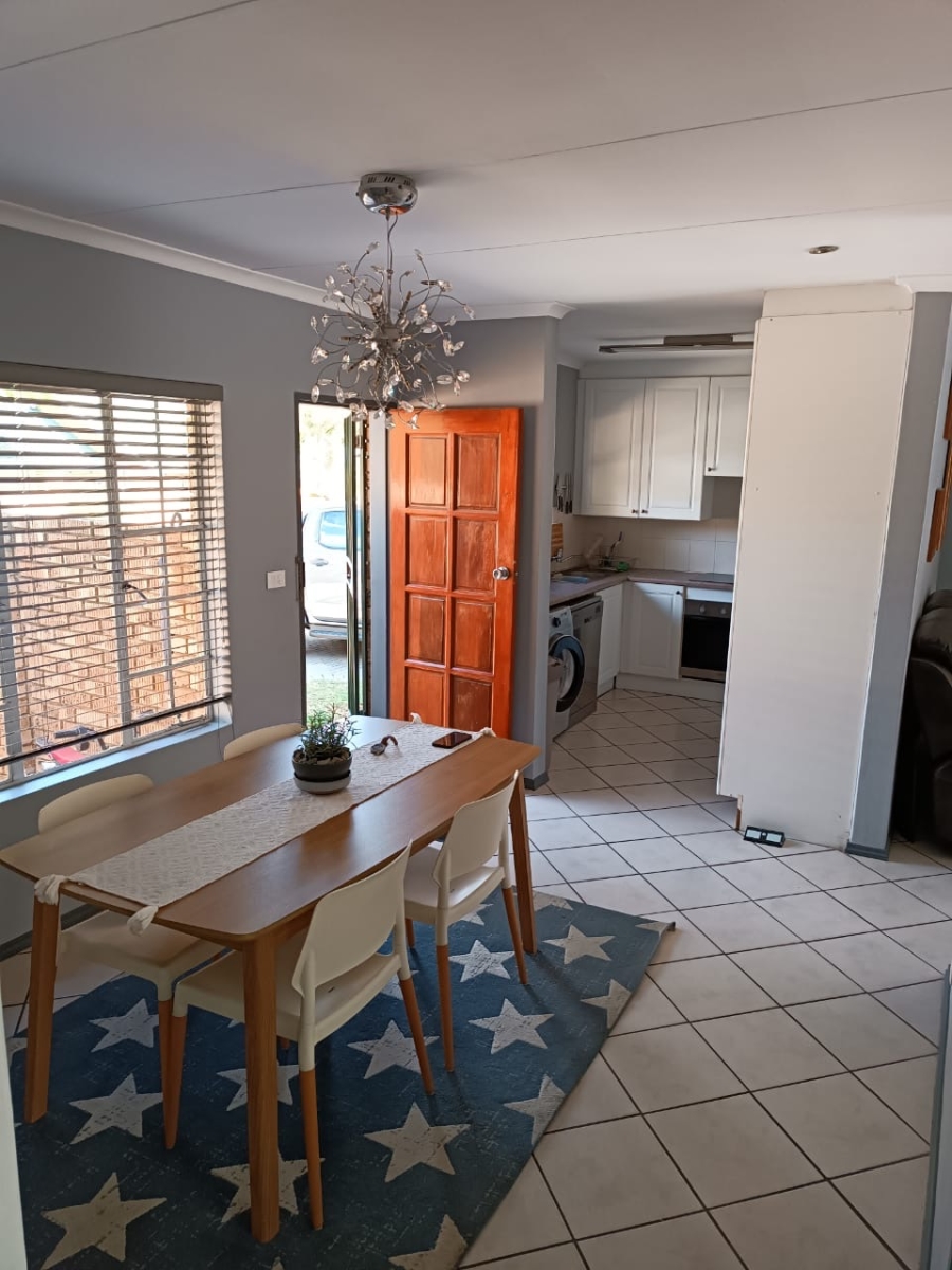 2 Bedroom Property for Sale in Highveld Gauteng