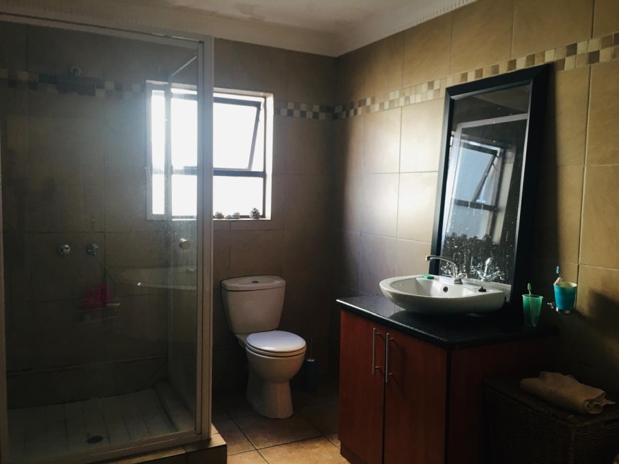 3 Bedroom Property for Sale in Thatchfield Gardens Gauteng