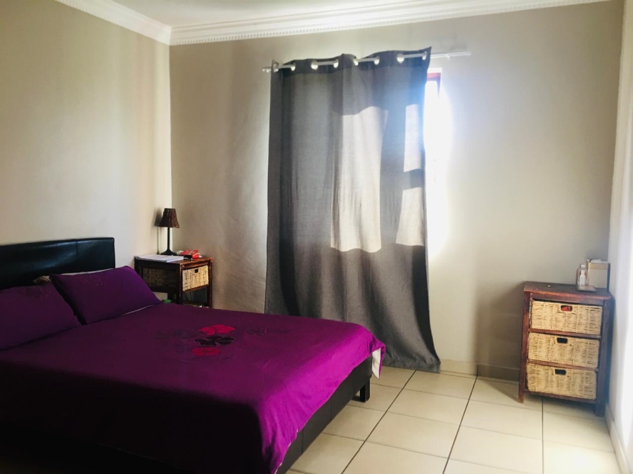 3 Bedroom Property for Sale in Thatchfield Gardens Gauteng