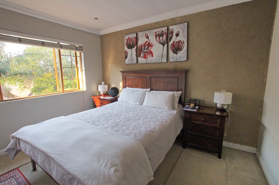 2 Bedroom Property for Sale in Lonehill Gauteng