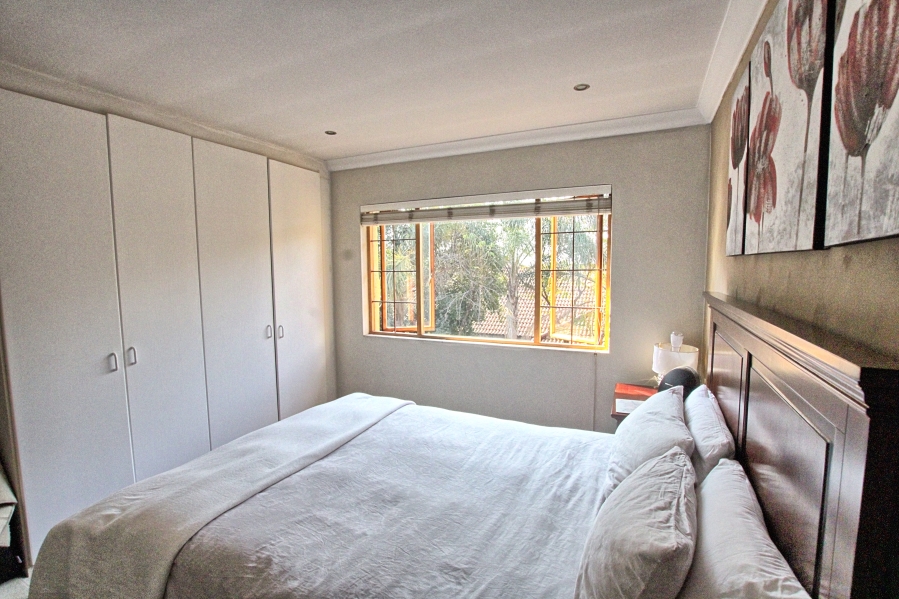 2 Bedroom Property for Sale in Lonehill Gauteng