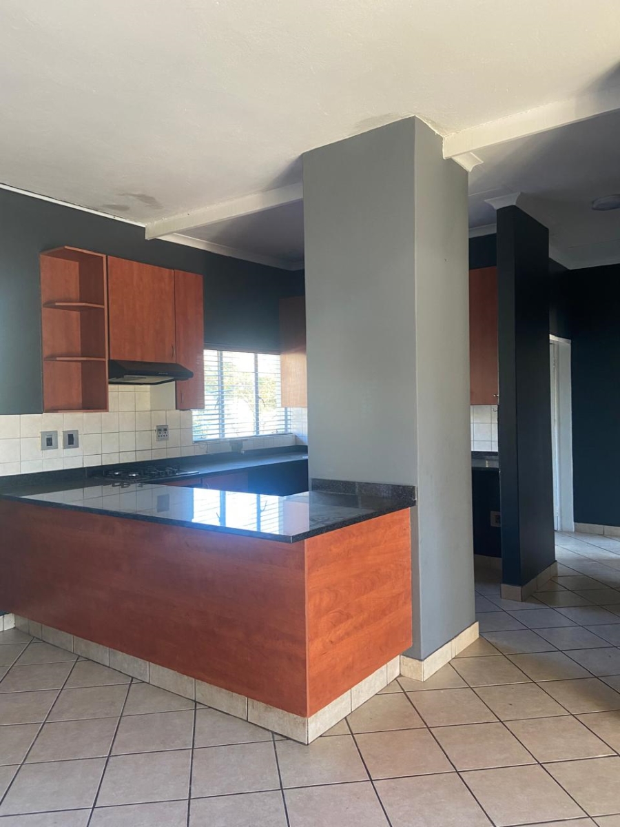 To Let 3 Bedroom Property for Rent in Country View Gauteng