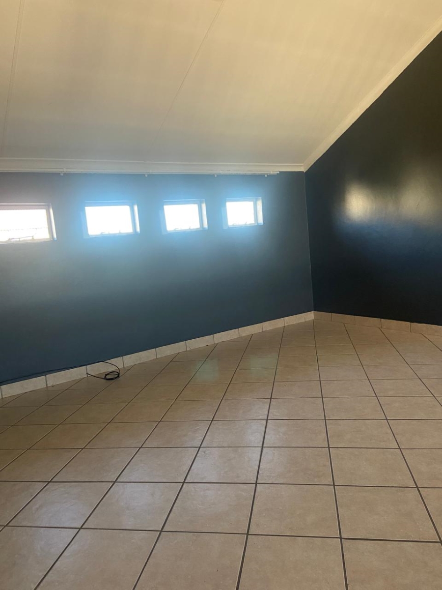 To Let 3 Bedroom Property for Rent in Country View Gauteng