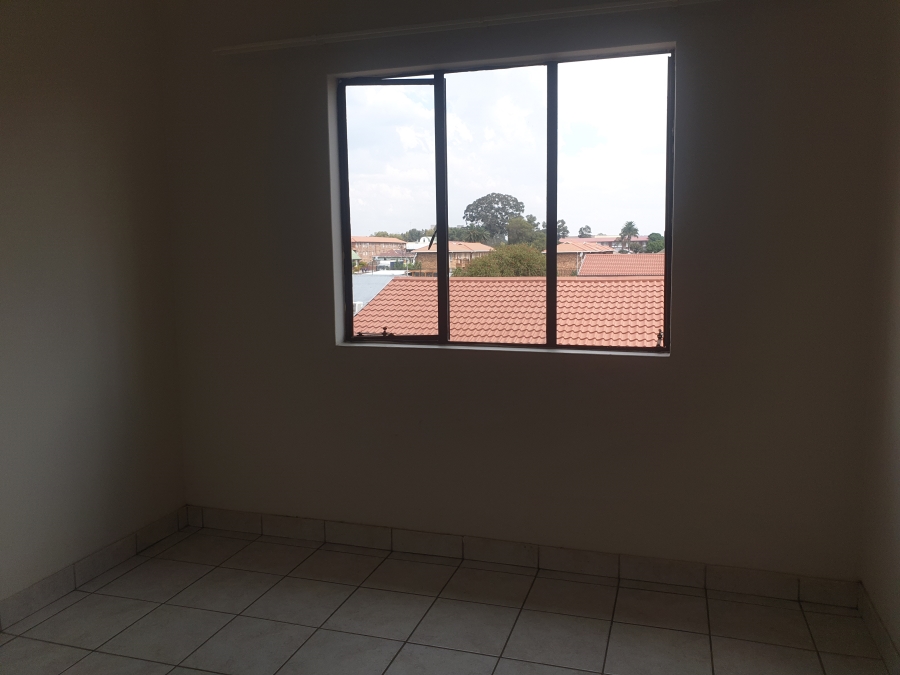 1 Bedroom Property for Sale in Kempton Park Central Gauteng