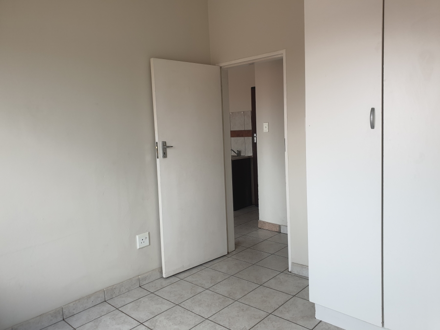 1 Bedroom Property for Sale in Kempton Park Central Gauteng