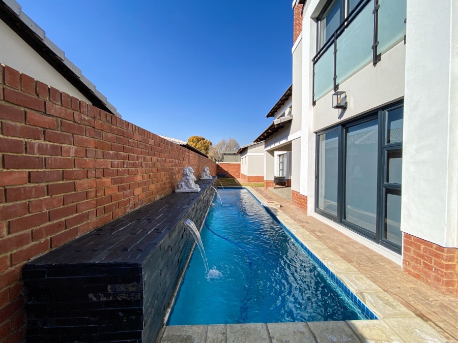 4 Bedroom Property for Sale in Six Fountains Residential Estate Gauteng